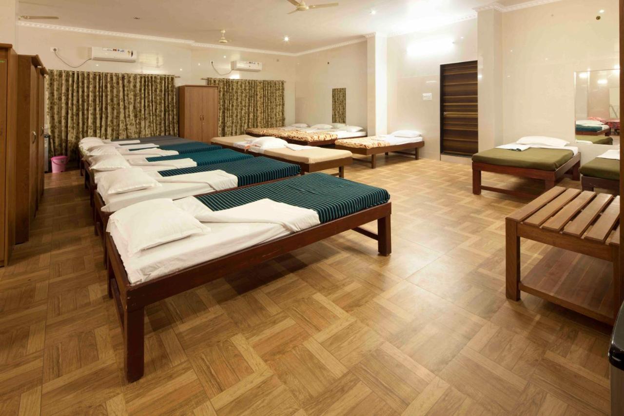 Gp Hotels And Resorts Nāsik Eksteriør bilde
